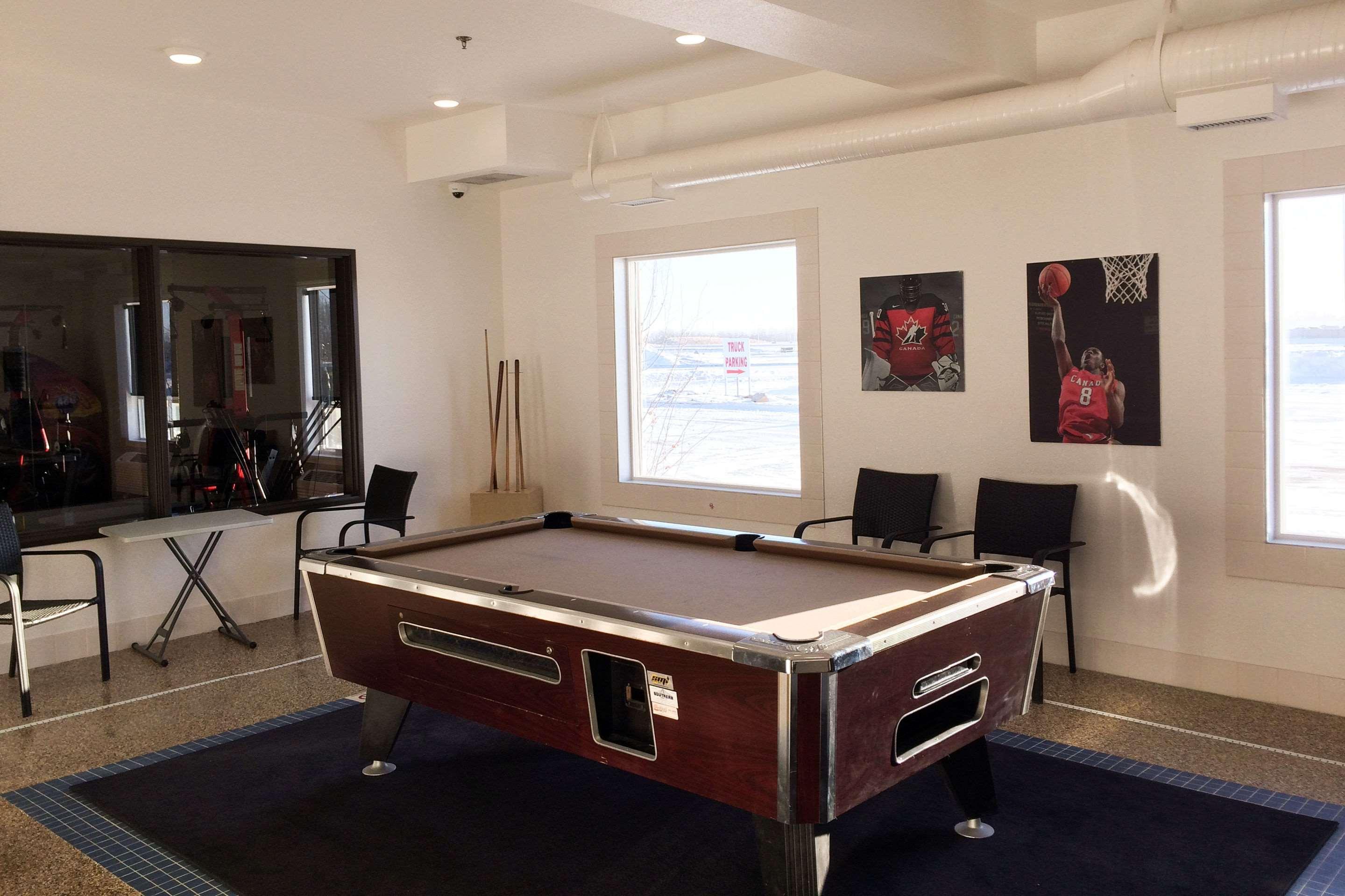 Comfort Inn & Suites Bonnyville מראה חיצוני תמונה