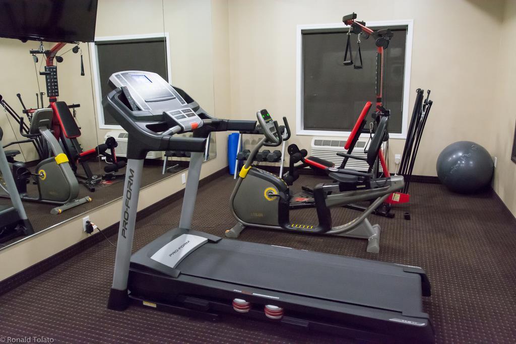 Comfort Inn & Suites Bonnyville מראה חיצוני תמונה