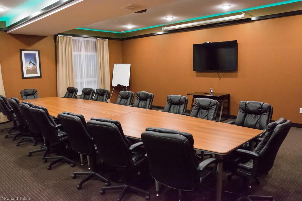 Comfort Inn & Suites Bonnyville מראה חיצוני תמונה