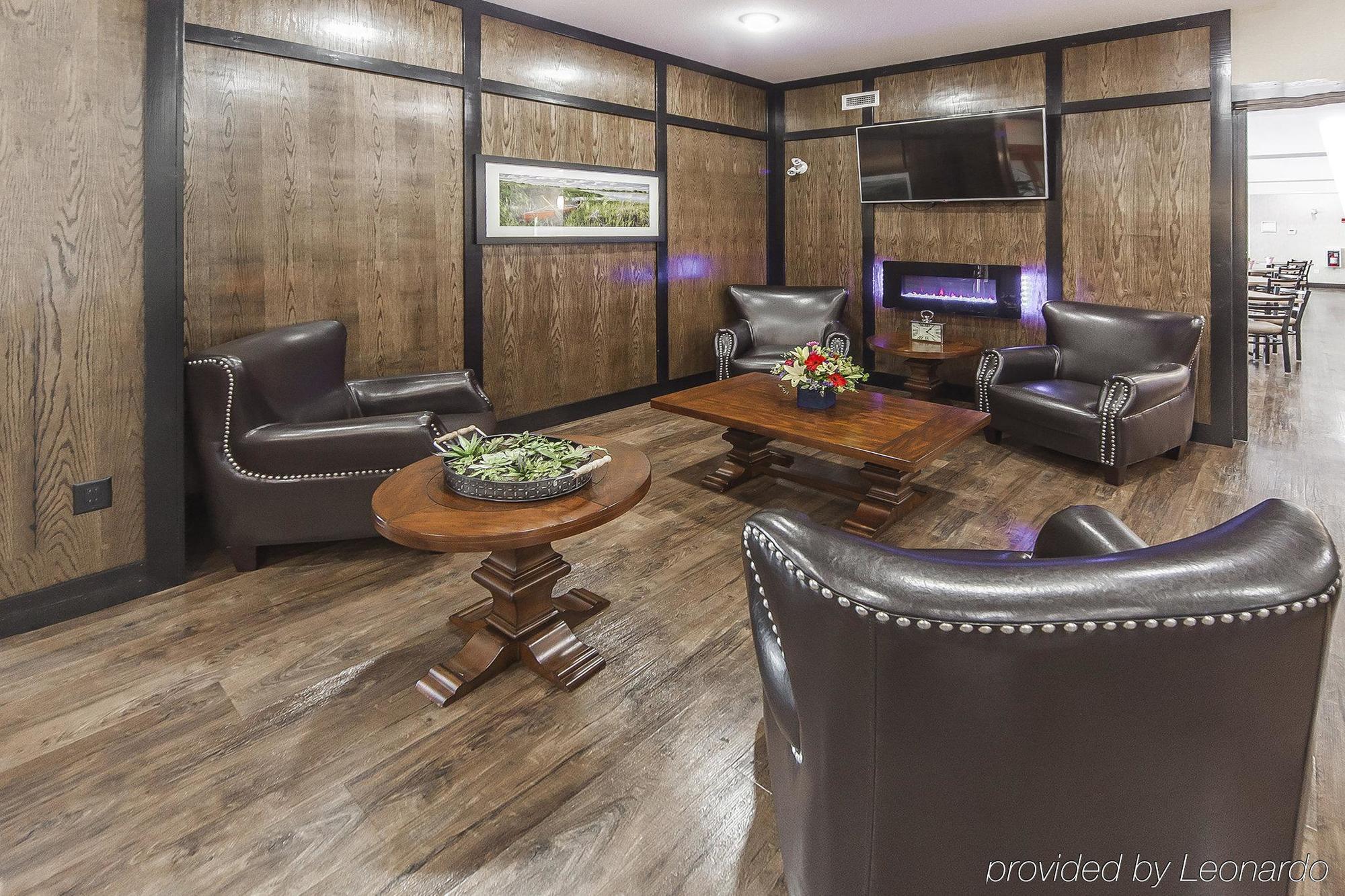 Comfort Inn & Suites Bonnyville מראה חיצוני תמונה